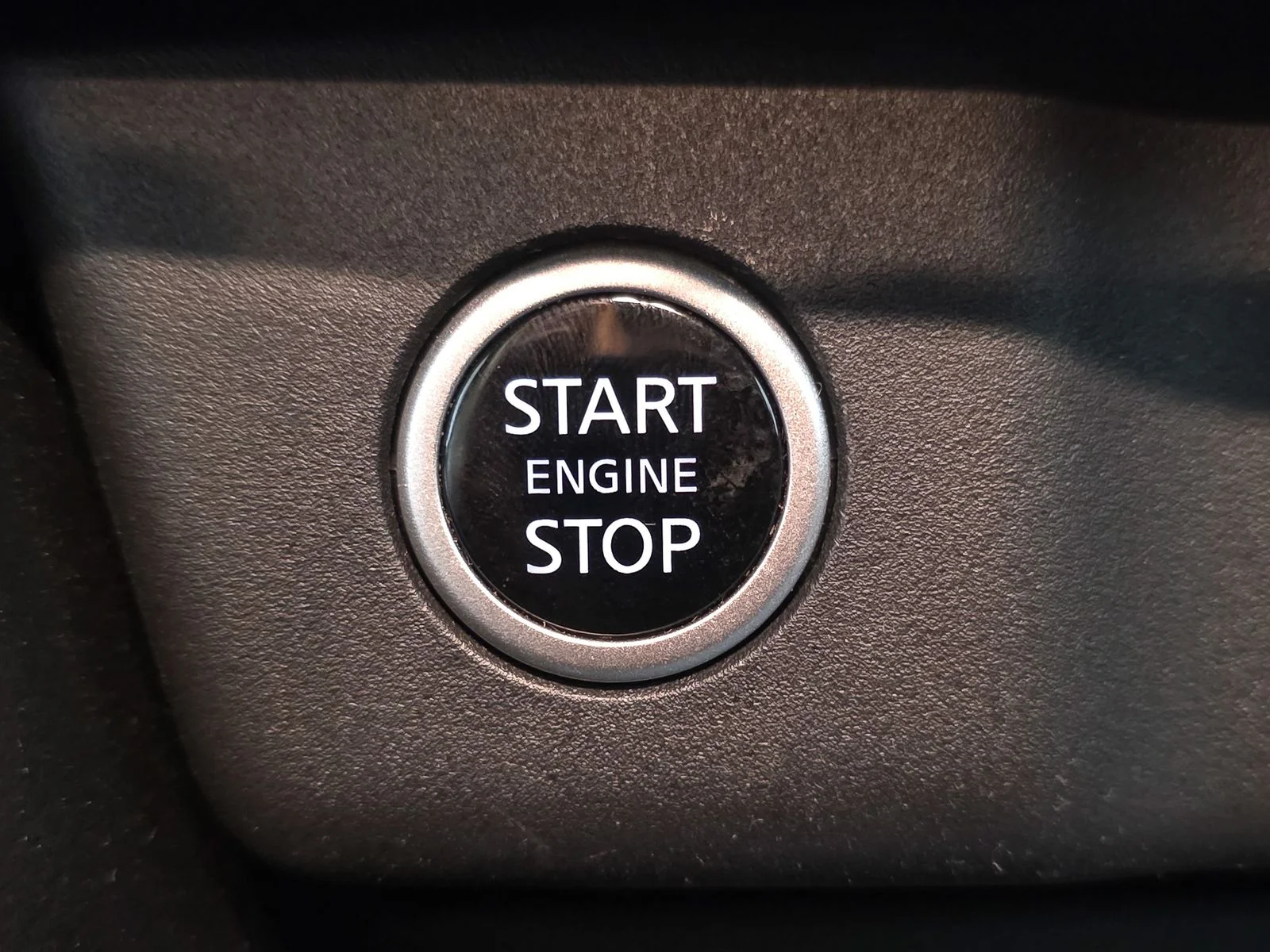 Used 2023 Red Nissan SV image 32