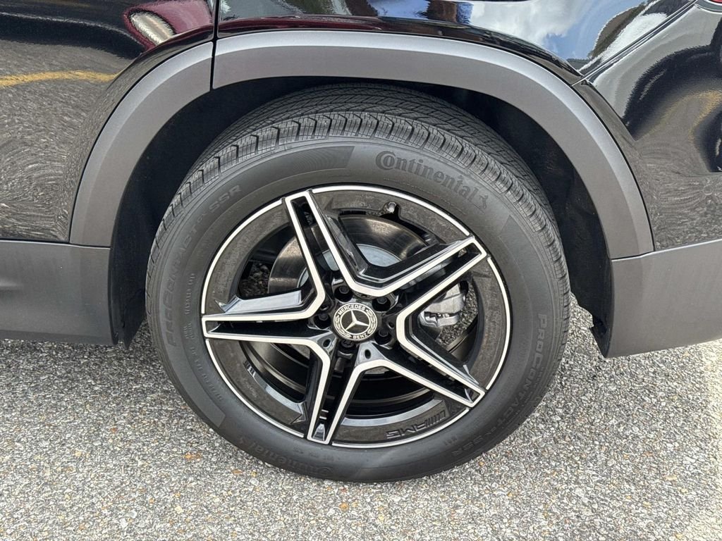 Certified Used 2025 Black Mercedes-Benz GLB 250 image 4