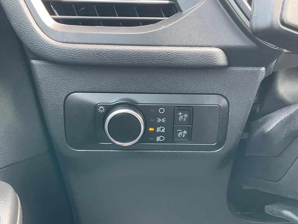 Certified Used 2025 Oxford White Ford Active image 9