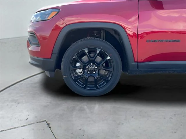 New 2026 Red Hot Pearl-Coat Exterior Paint Jeep Latitude image 9