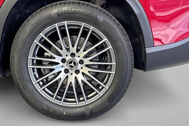 New 2026 MANUFAKTUR Patagonia Red Metallic Mercedes-Benz GLC 300 image 59