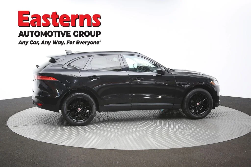 Used 2020 Black Jaguar 25t Prestige image 48