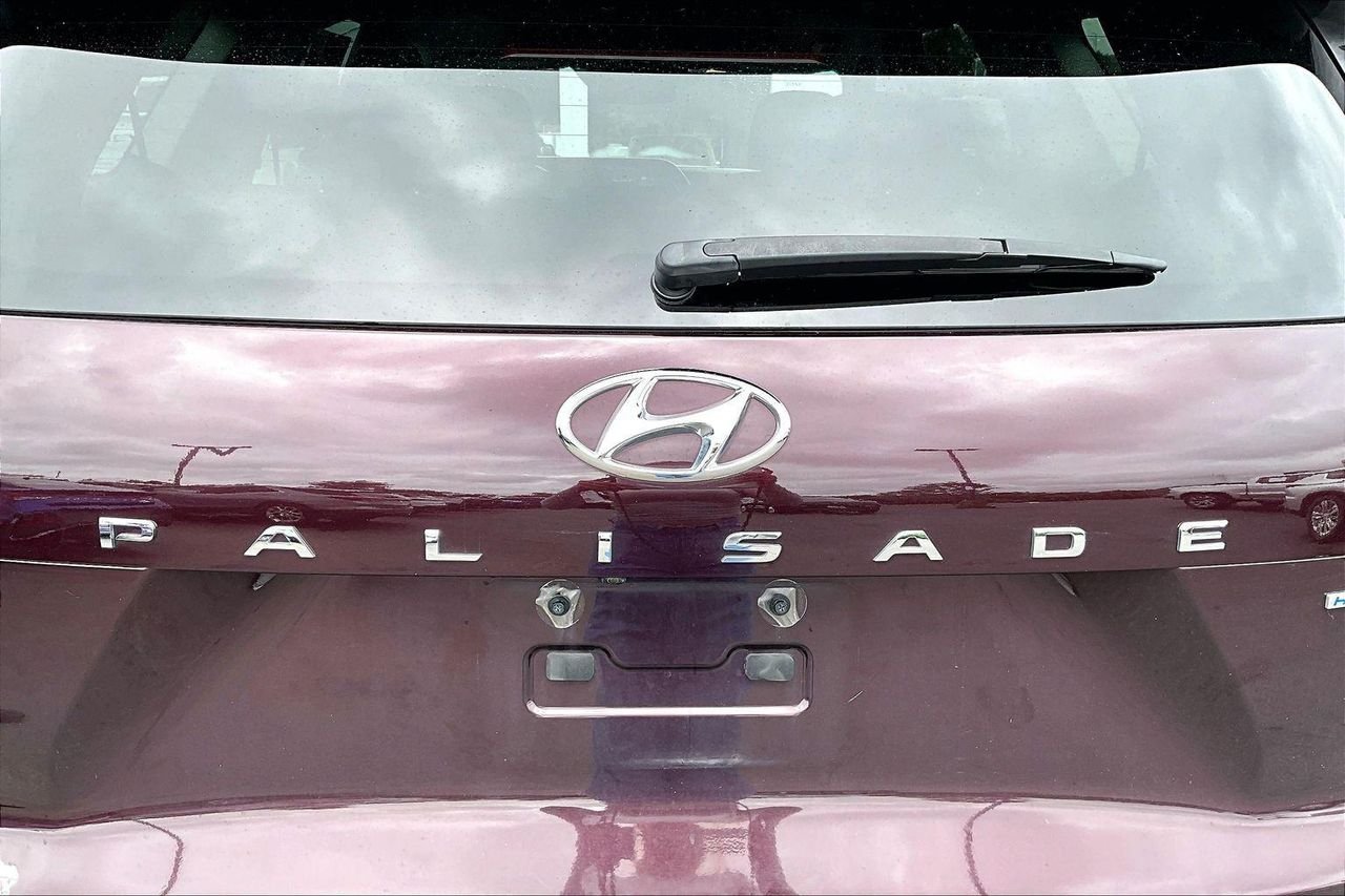 Used 2021 Sierra Burgundy Hyundai SEL image 26