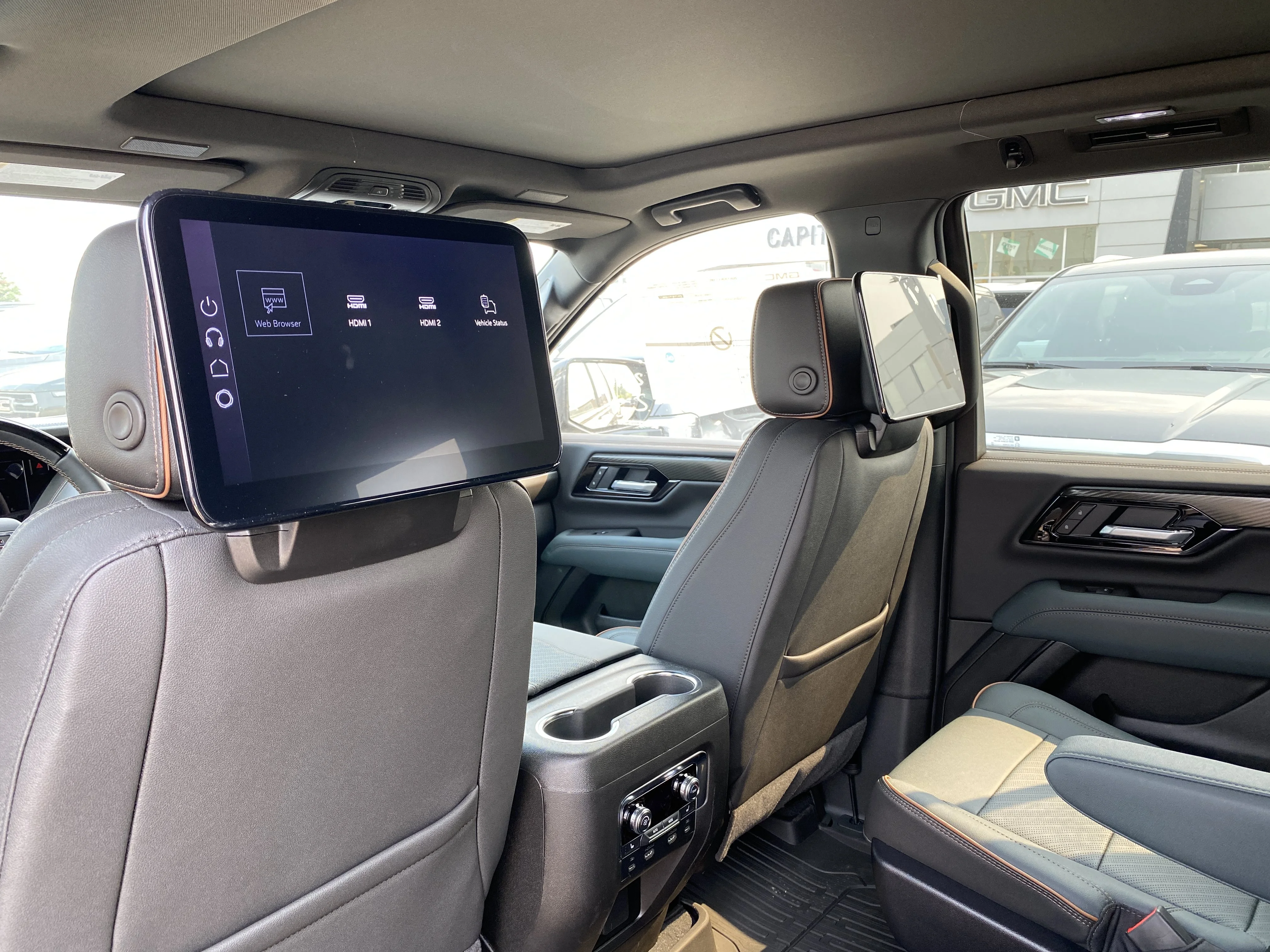 New 2026 ONYX BLACK GMC AT4 image 29