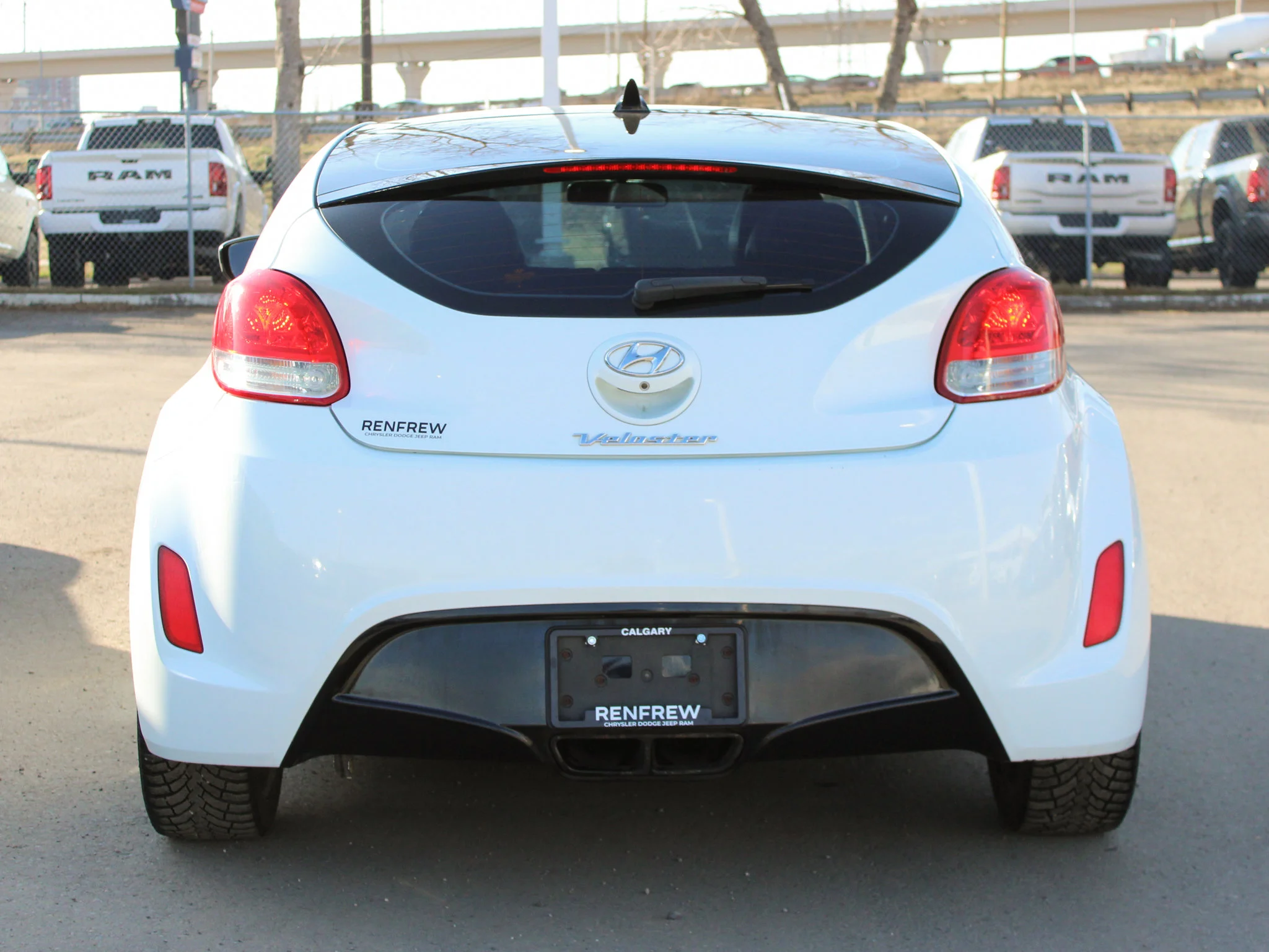 Used 2012 White Hyundai w/Tech * Mechanic Special | Navigation | Heated Seats | Backup Camera image 10