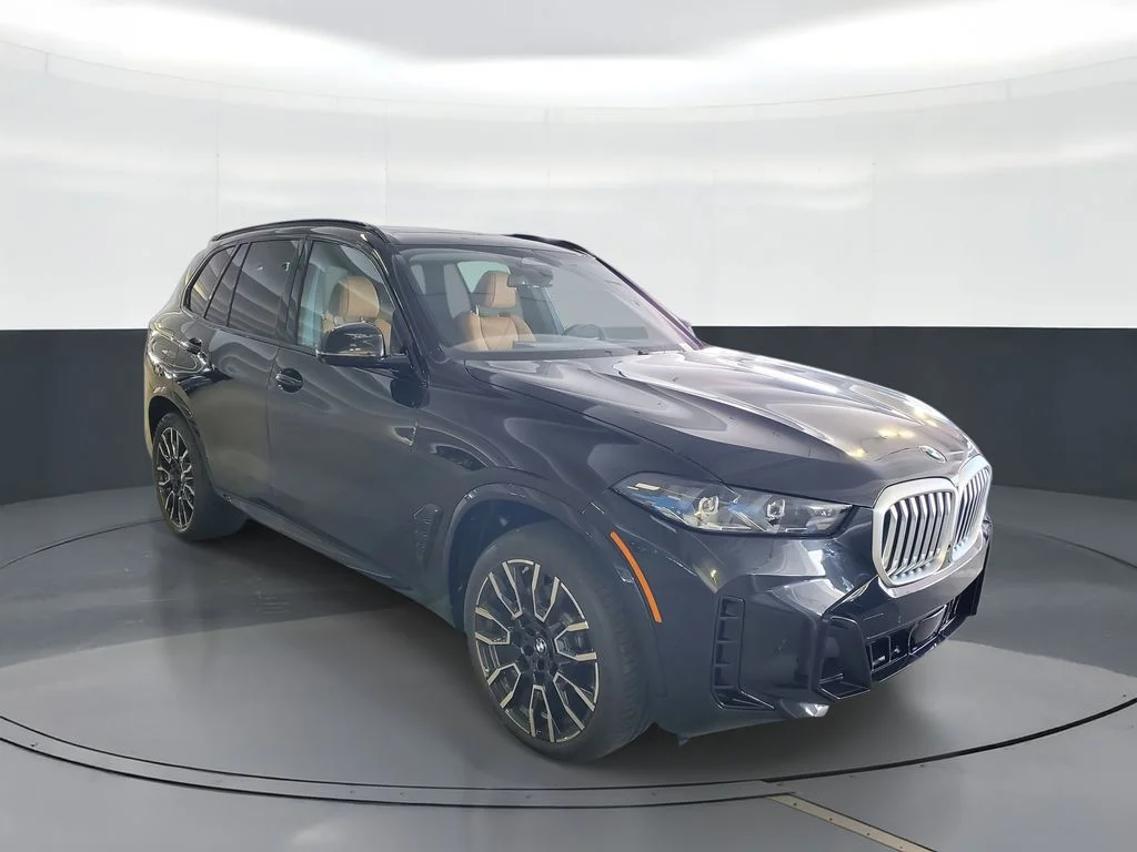 Used 2026 Black BMW sDrive40i image 2