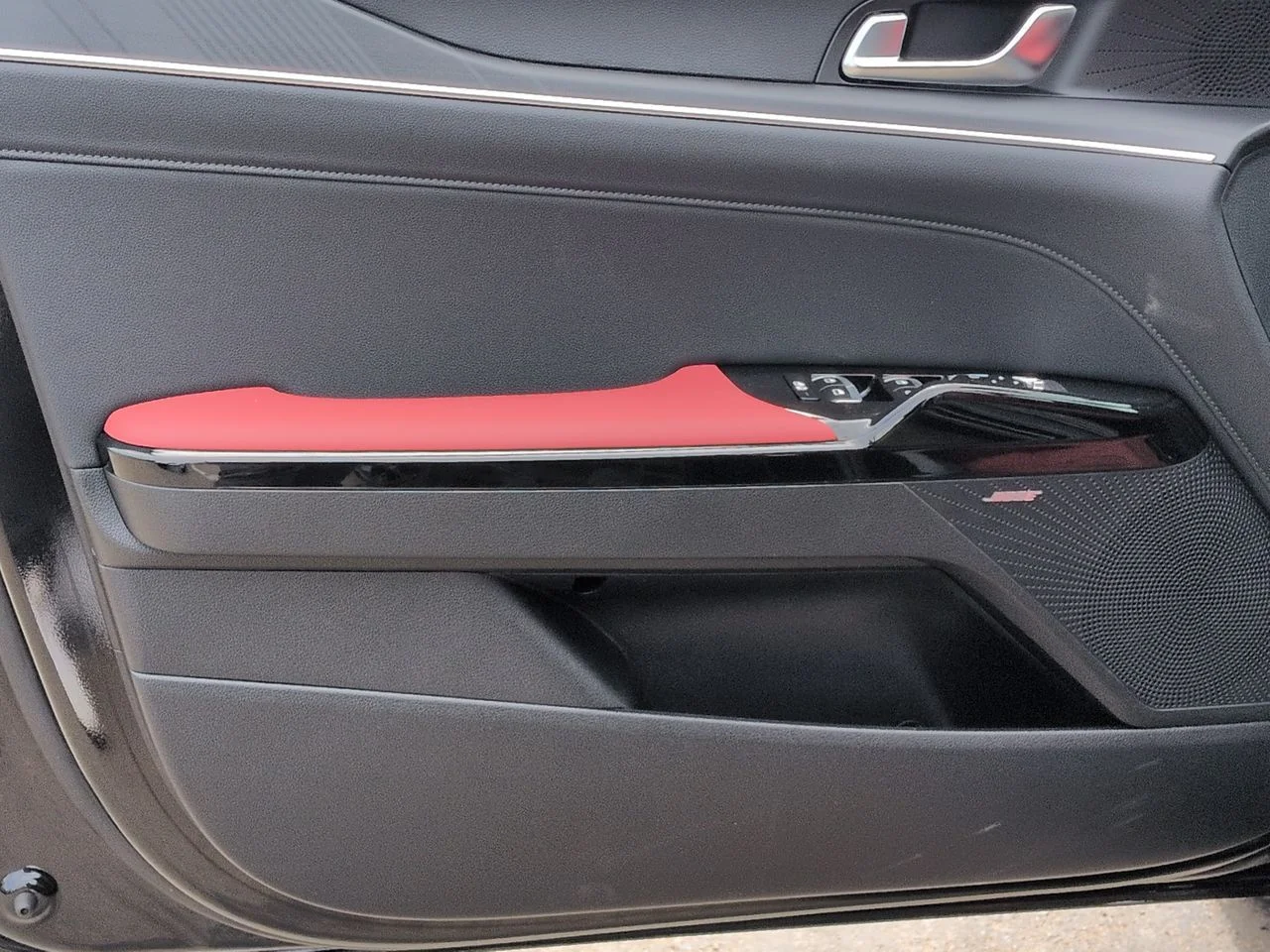 New 2026 Aurora Black Pearl Kia GT-Line FWD image 23