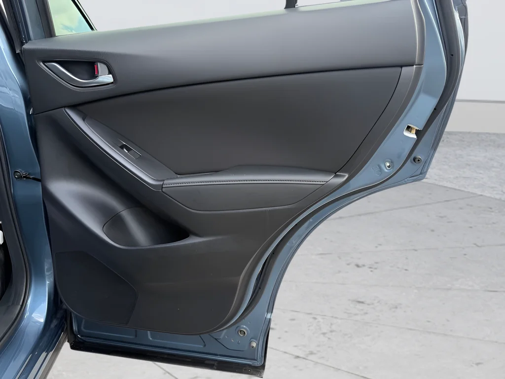 Used 2016 Blue Mazda Touring image 23