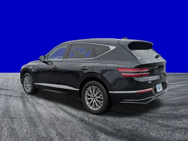 Certified Used 2025 Black Genesis 2.5T image 6