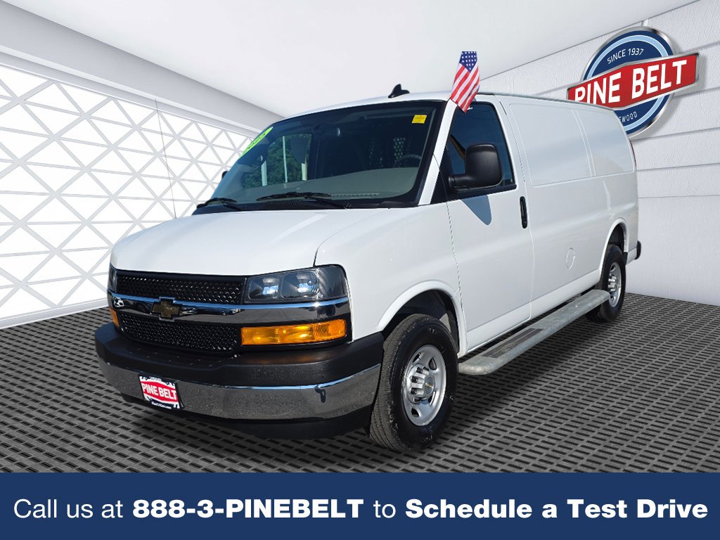 Used 2025 Summit White Chevrolet Work Van image 1
