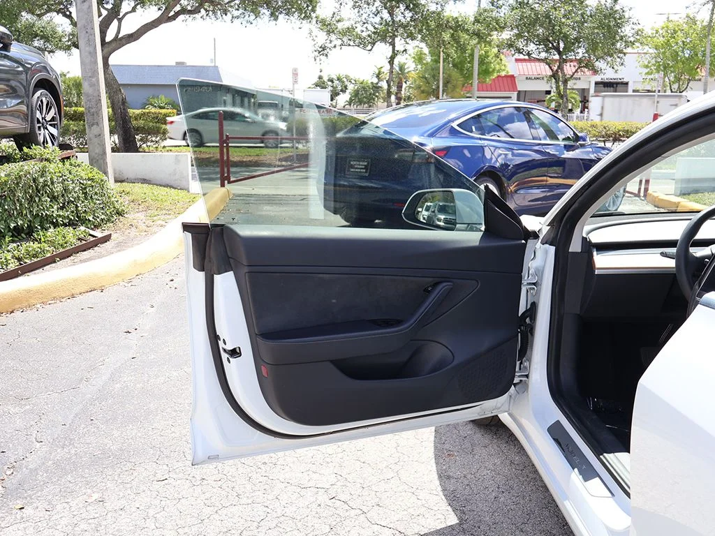 Used 2020 White Tesla Long Range image 23