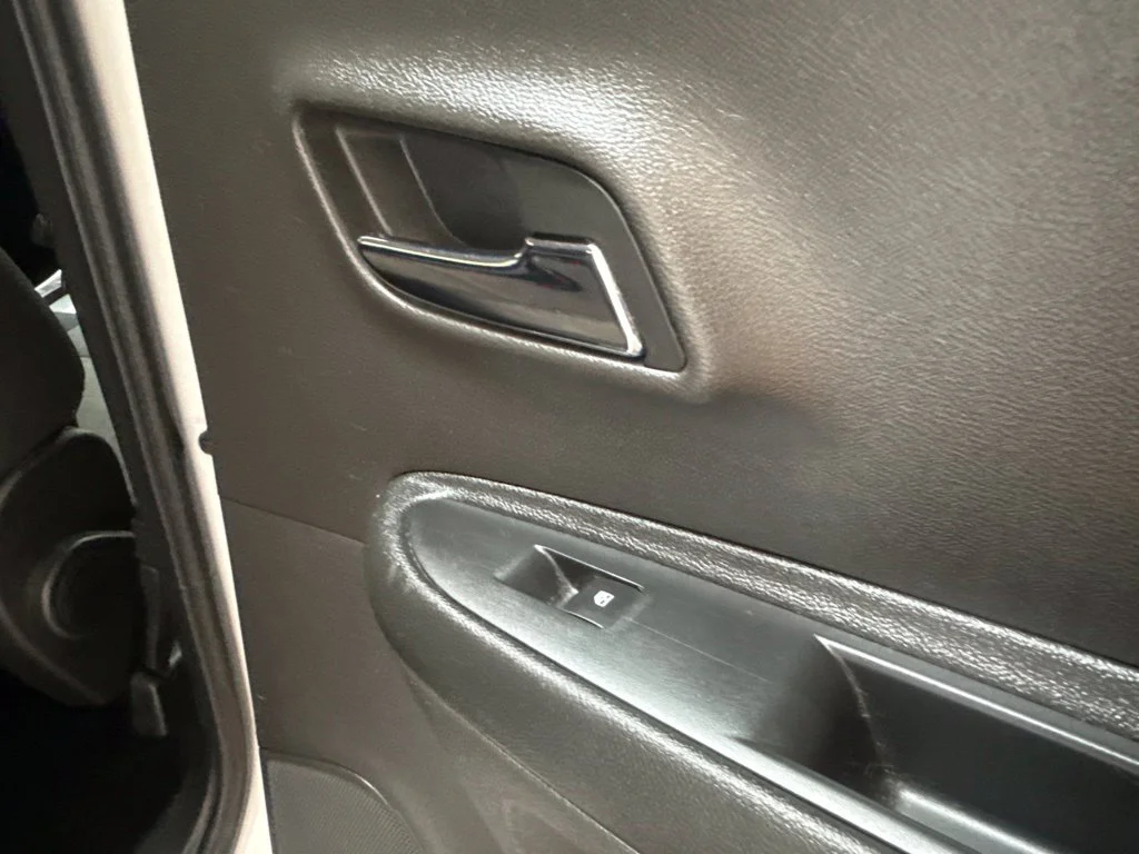 Used 2016 Summit White Chevrolet LT image 15