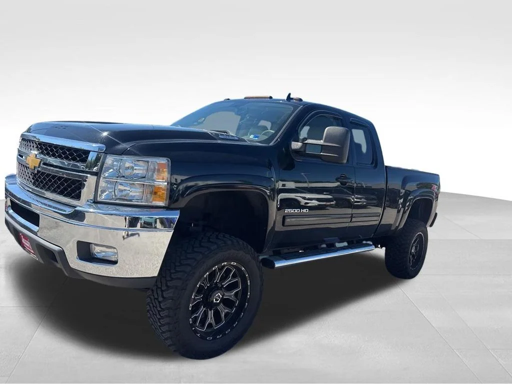 Used 2013 Black Chevrolet LTZ image 23