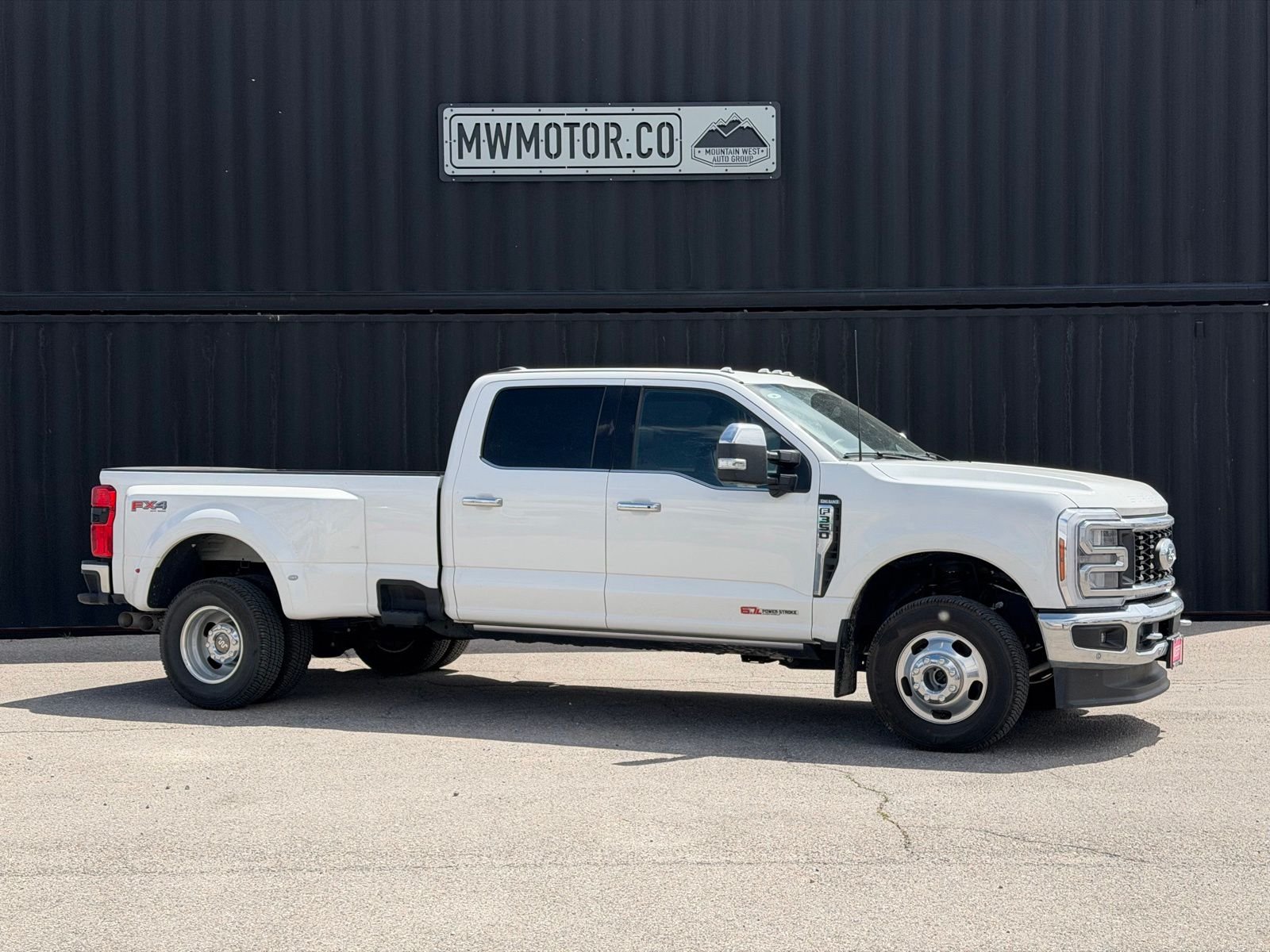 2024 Ford F-350 King Ranch 4x4 Crew Cab 8' Box DRW's photo