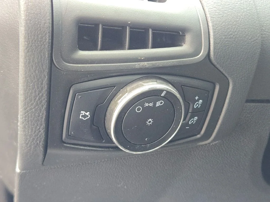 Used 2014 Gray Ford S image 18