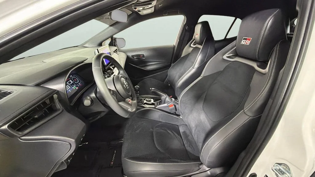 Used 2026 White Toyota Manual (Natl) image 17