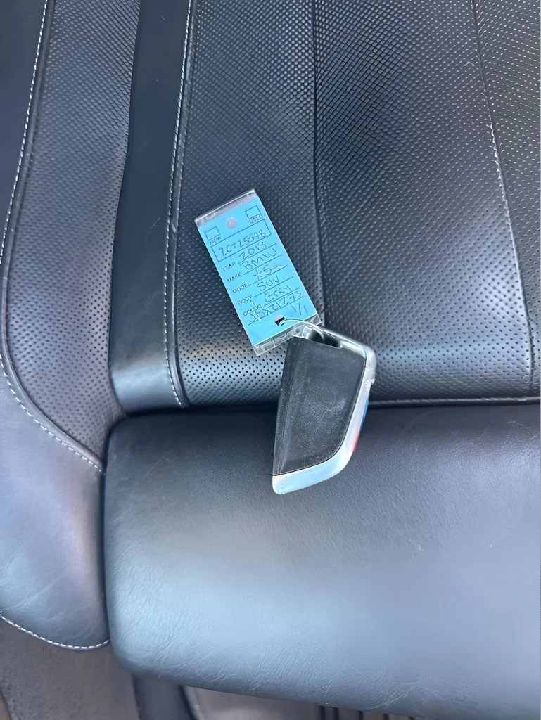 Used 2018  BMW  image 33