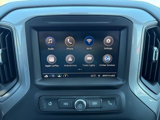 Used 2022 White Chevrolet  image 18
