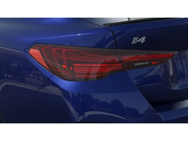 2026 BMW i4 M60 - Photo 8