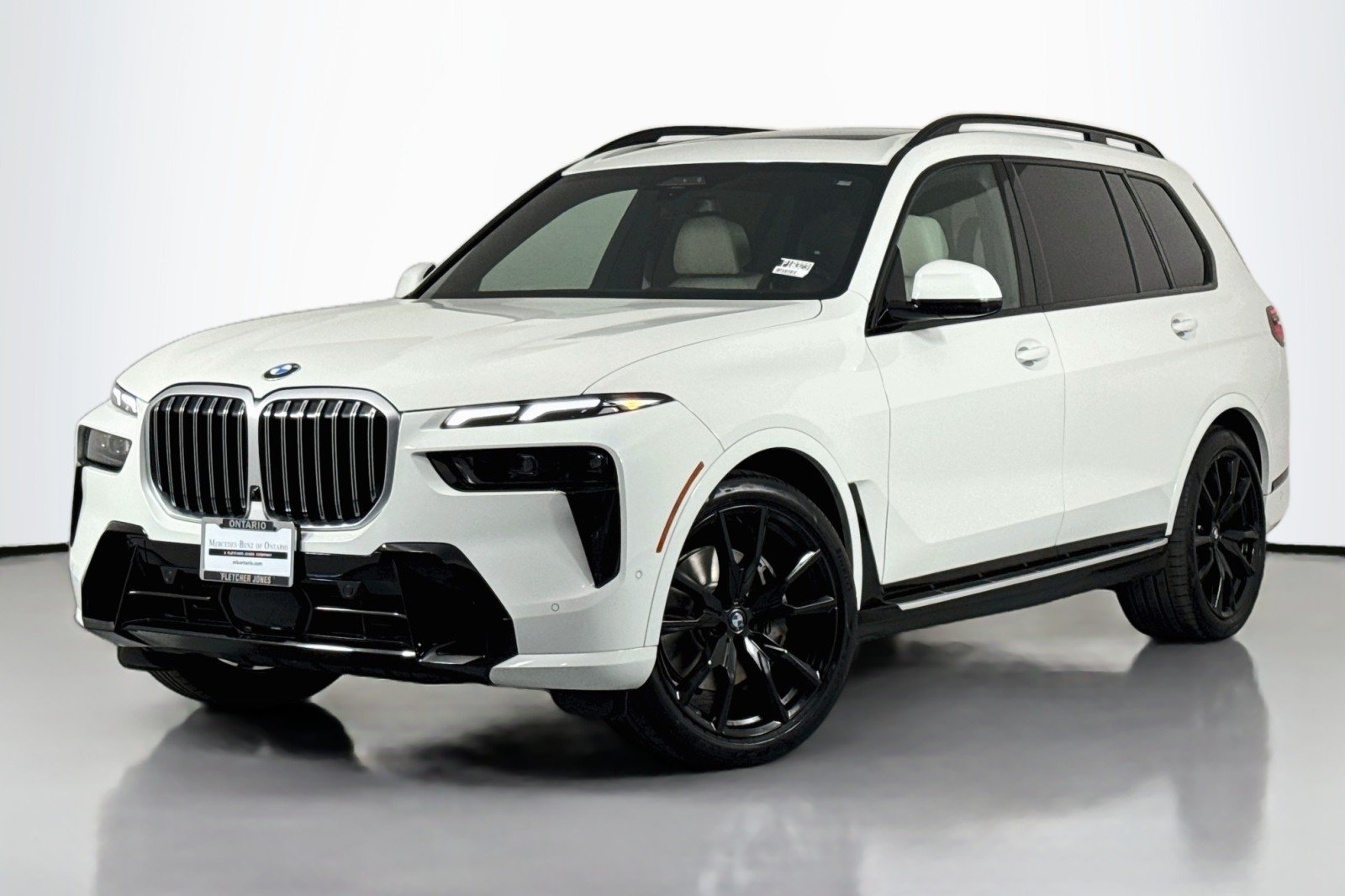 2023 BMW X7 xDrive40i's photo