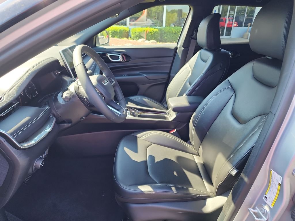 Used 2024 Silver Jeep Limited image 22