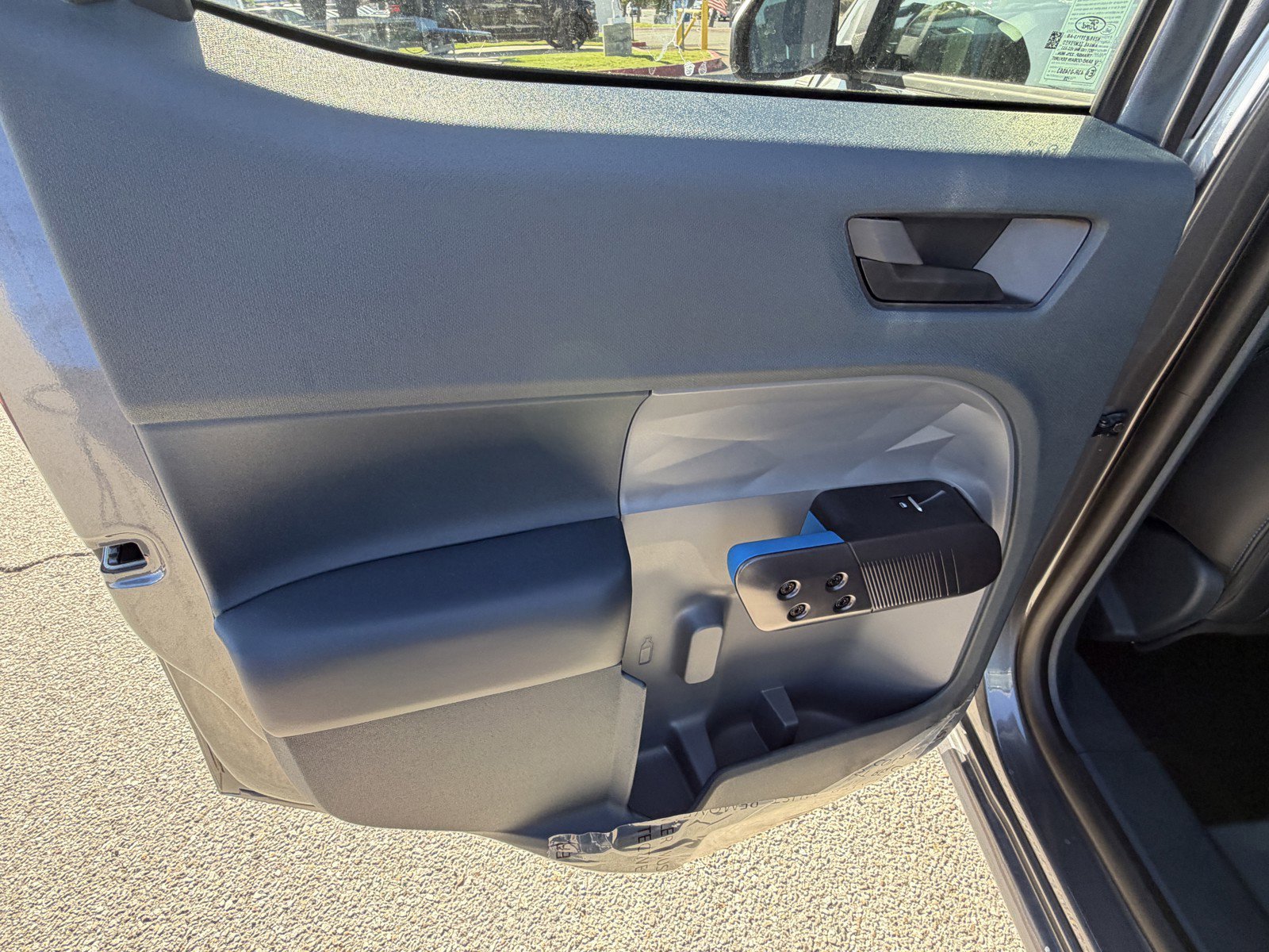 New 2026 Carbonized Gray Metallic Ford Lobo™ image 19