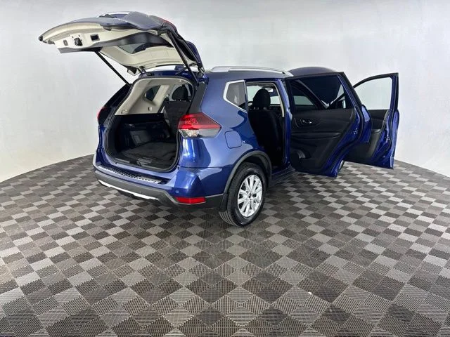 Used 2020 Blue Nissan SV image 14
