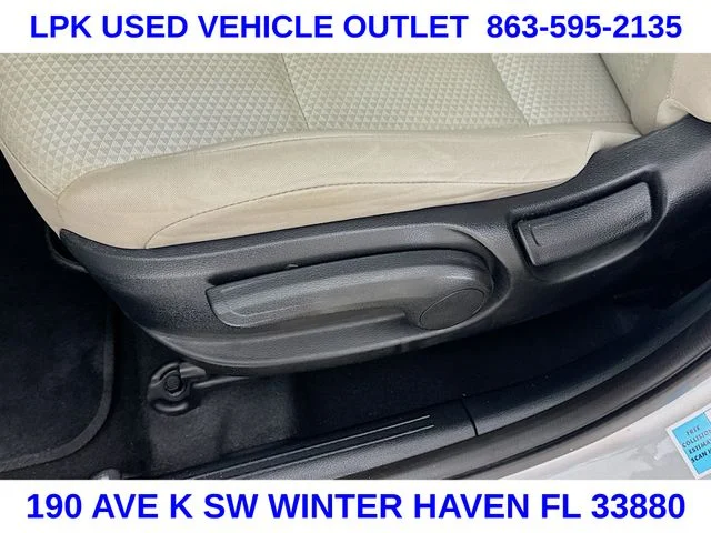 Certified Used 2022 Gray Kia LX image 18