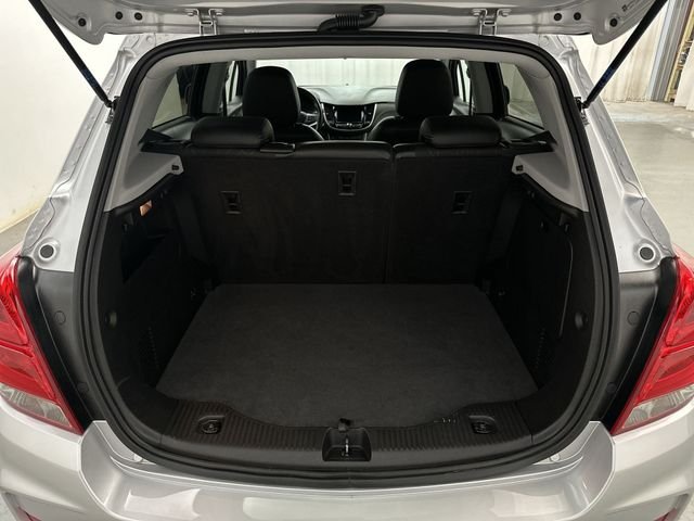 Used 2018 Silver Chevrolet LT image 22