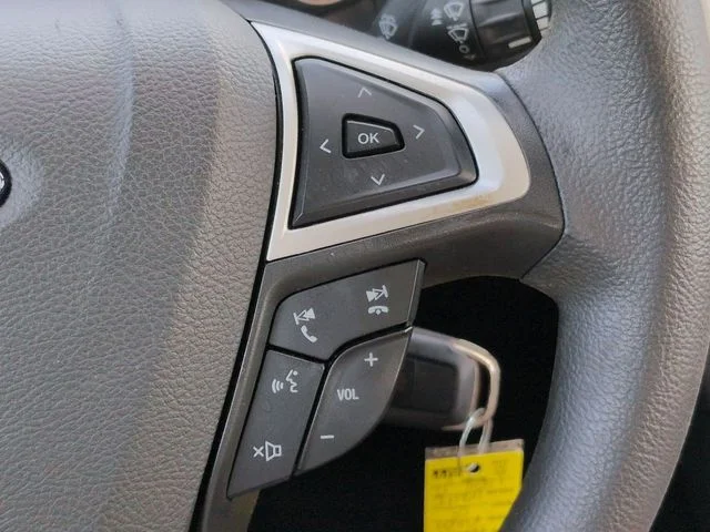 Used 2016 Oxford White Ford SE image 23