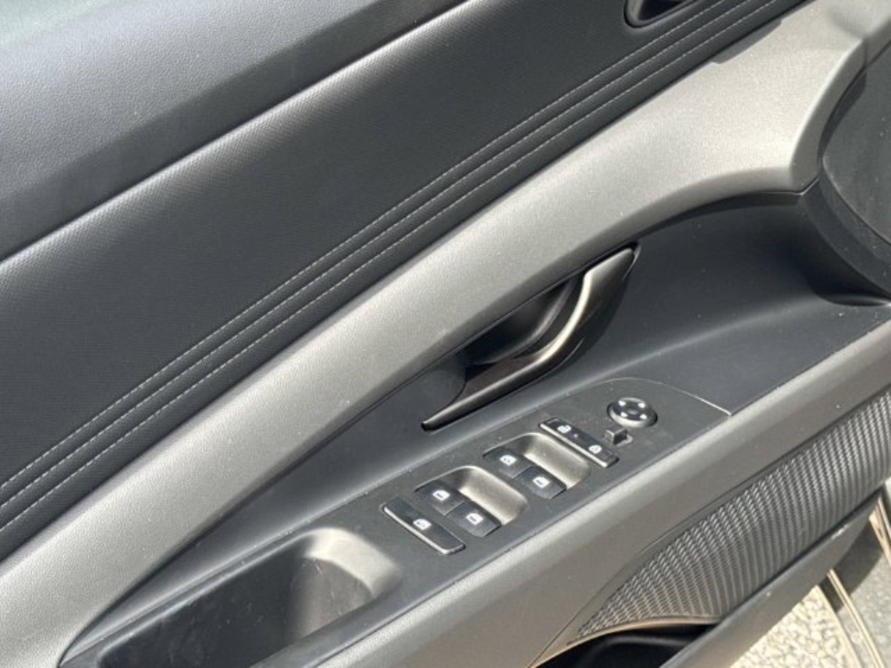 New 2026 Amazon Gray Hyundai SEL Sport Plus image 13