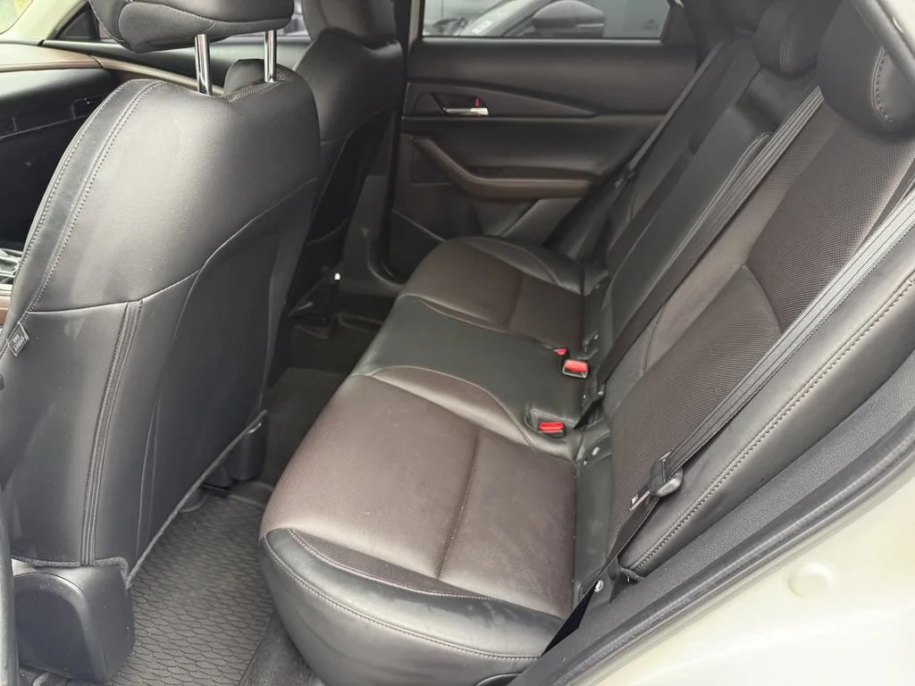 Used 2021  Mazda Premium image 24