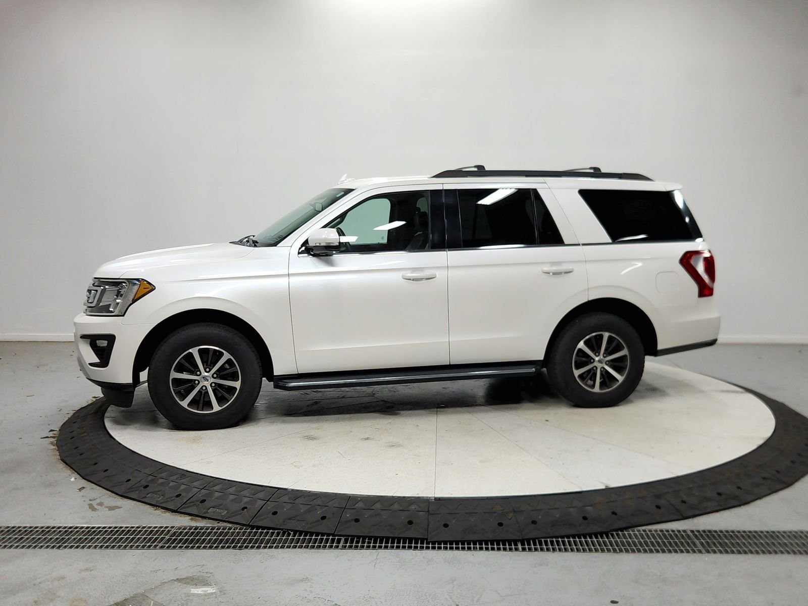 Used 2018 White Ford XLT image 5