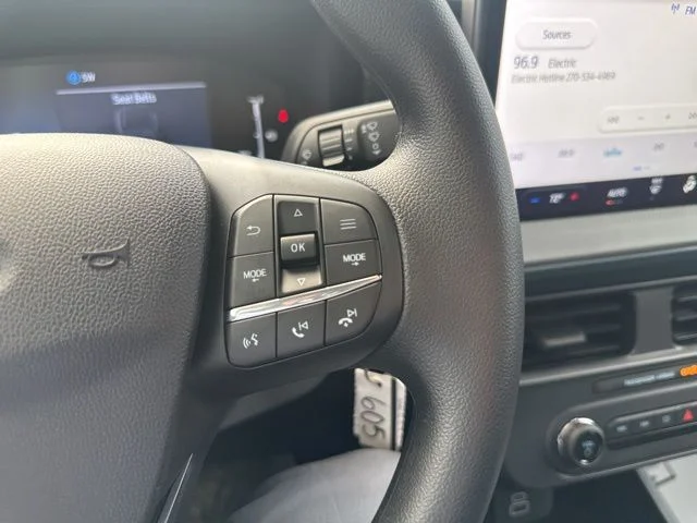 2025 Ford Maverick XL - Photo 38