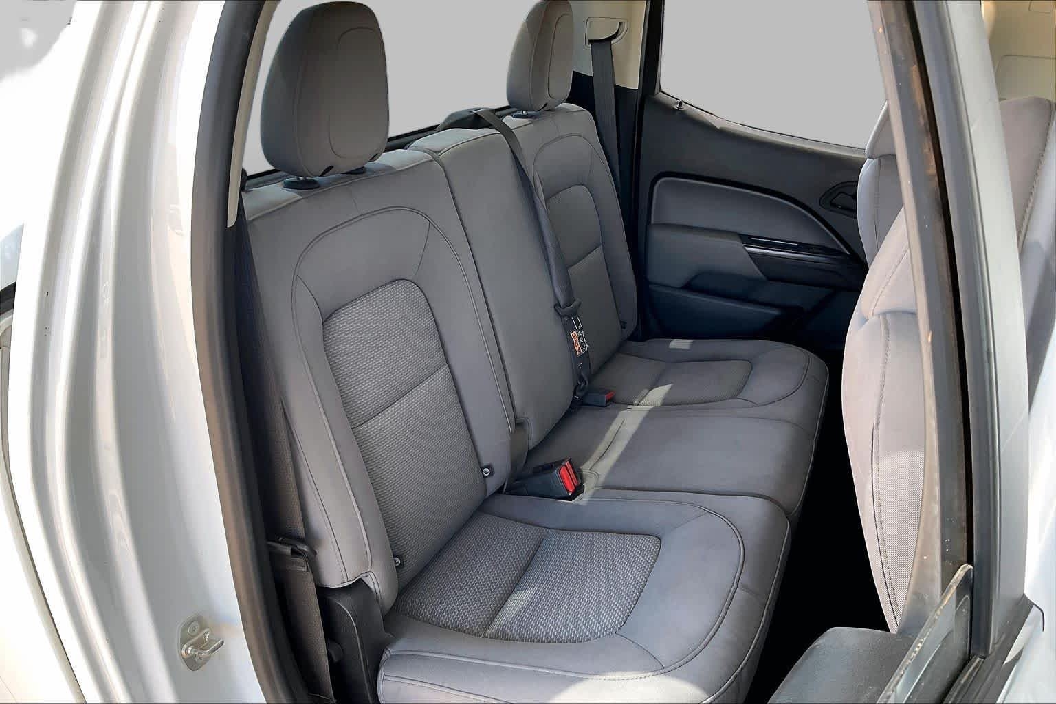 Used 2017 Summit White Chevrolet 4WD WT image 17