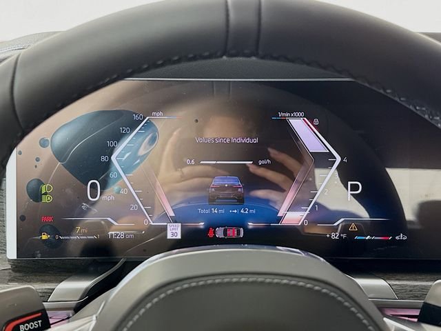 2025 BMW 7 Series 760i - Photo 12