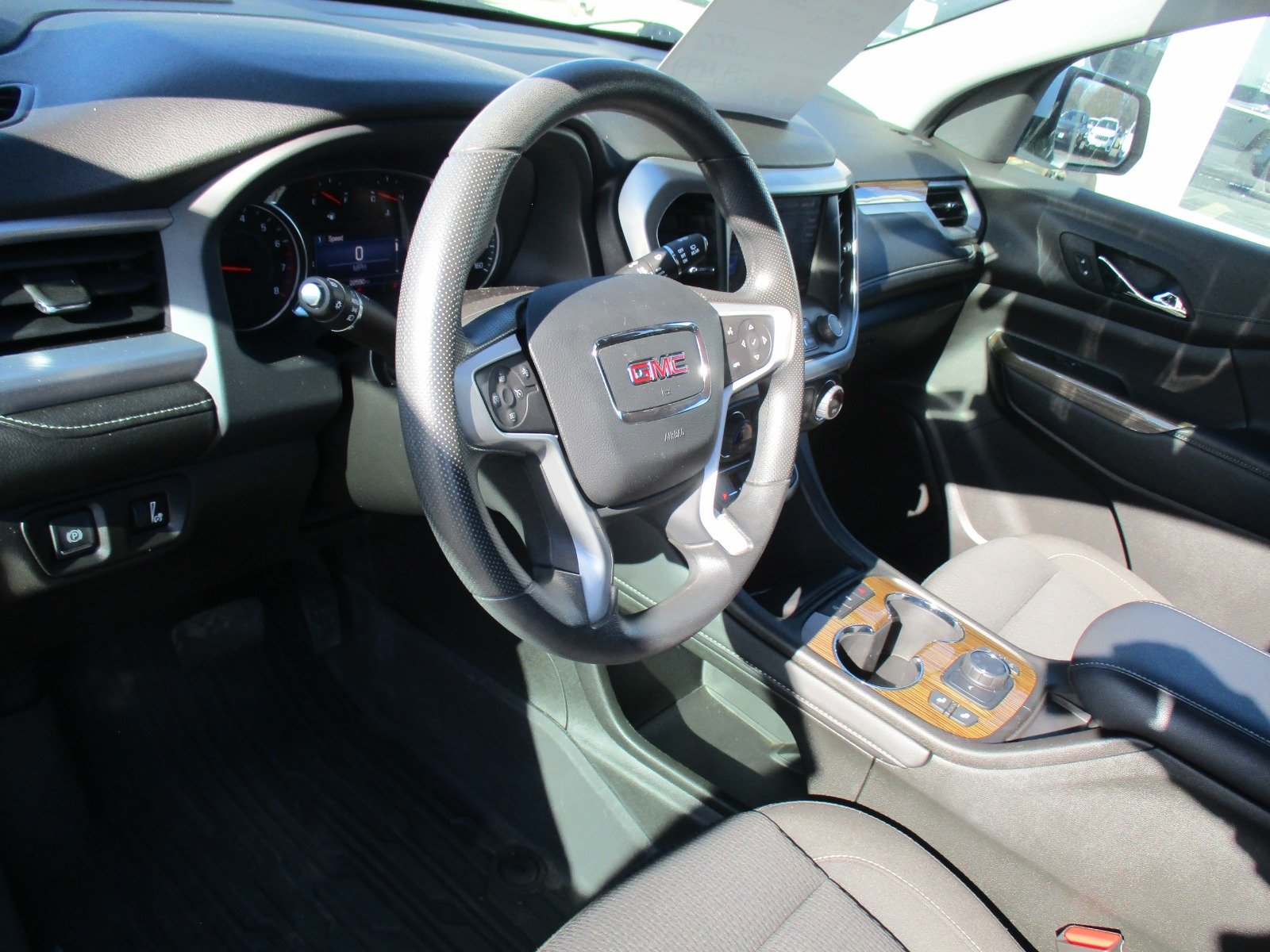 Used 2023 WHITE Gmc Sle image 12