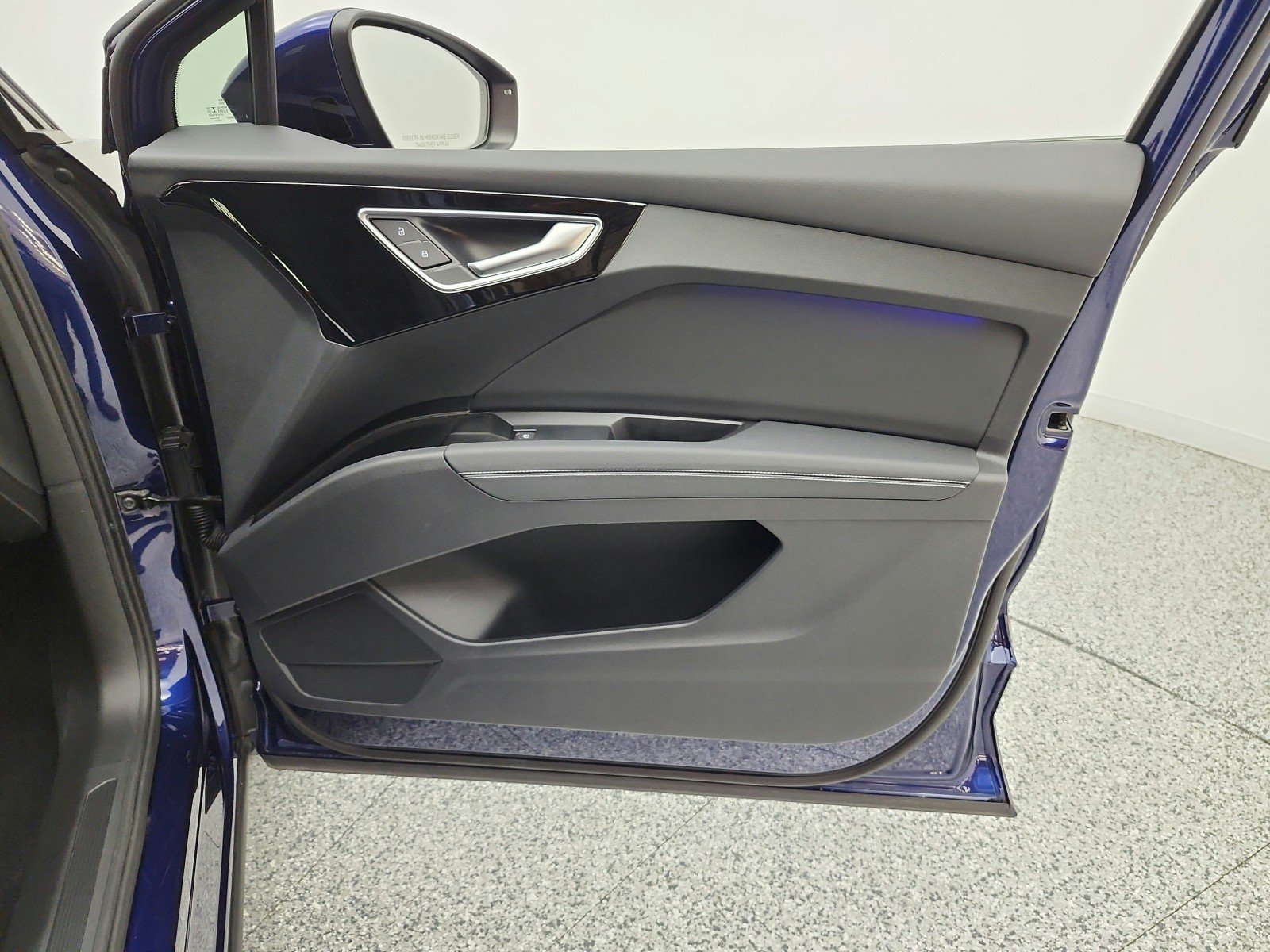 Used 2023 Navarra Blue Metallic Audi Premium Plus 50 quattro image 28