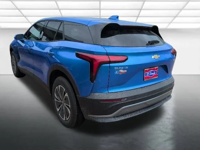 New 2026 Riptide Blue Metallic Chevrolet LT image 2