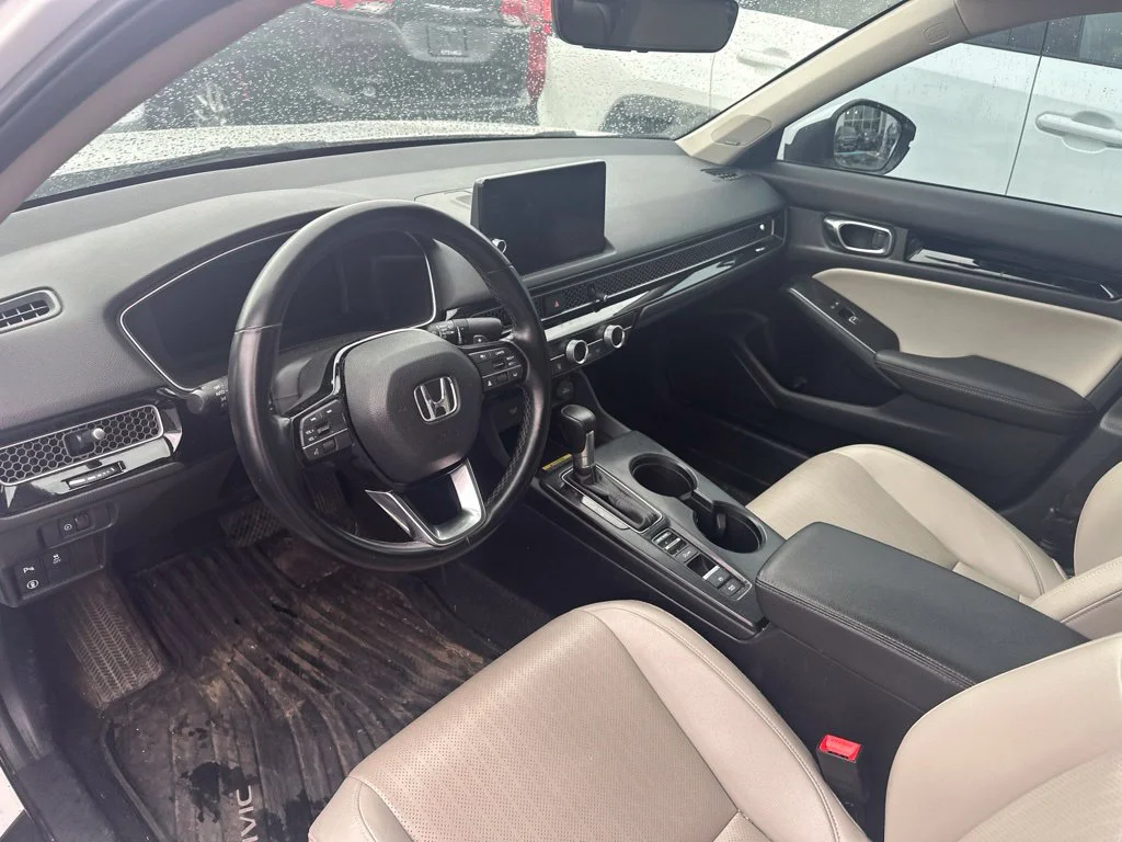 Used 2022 White Honda Touring image 6