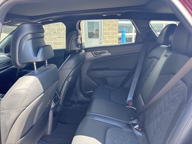 Used 2025 Red Kia X-Line image 30