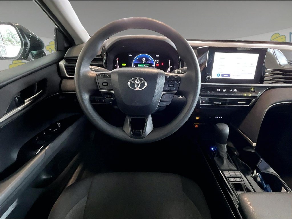 Used 2025 Ocean Toyota LE image 17