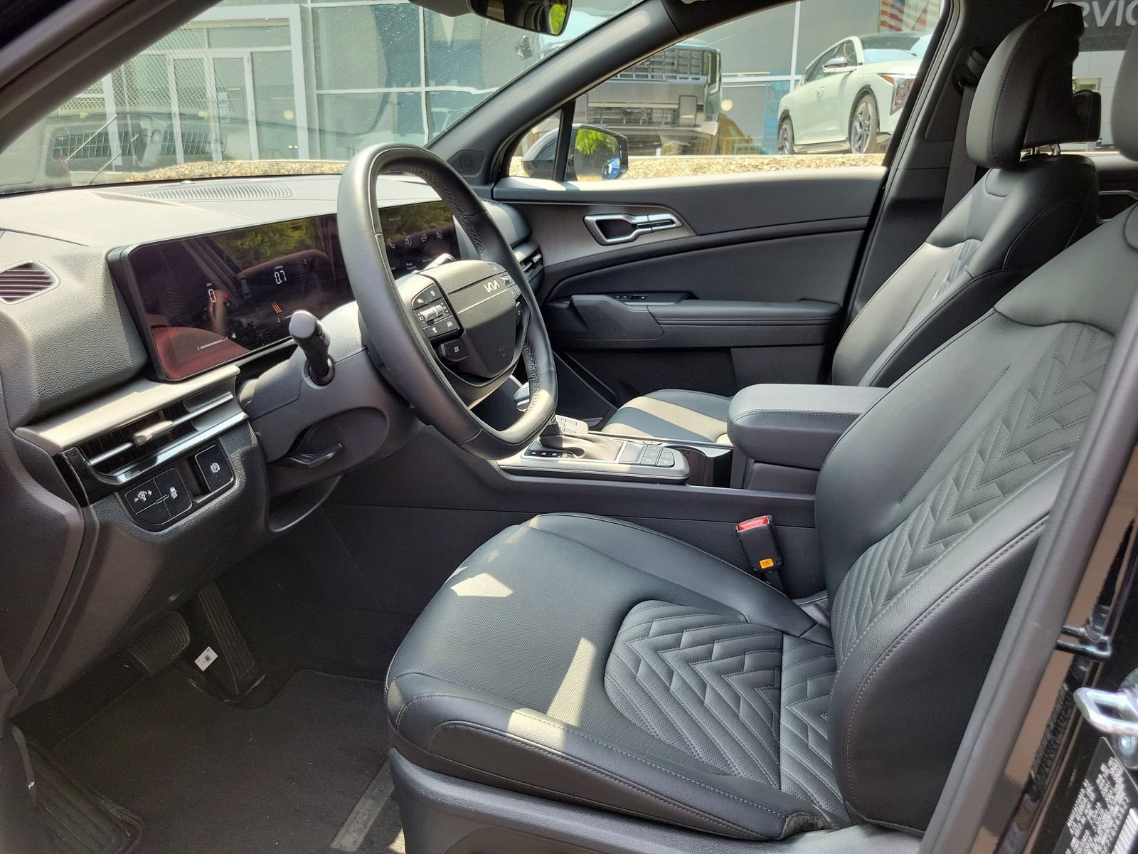 Used 2026 Black Kia X-Line image 9
