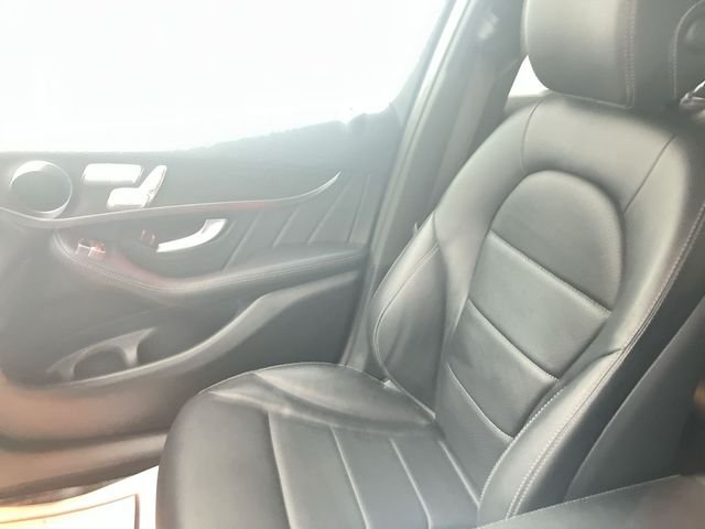 Used 2022 Black Mercedes-Benz GLC 300 image 11