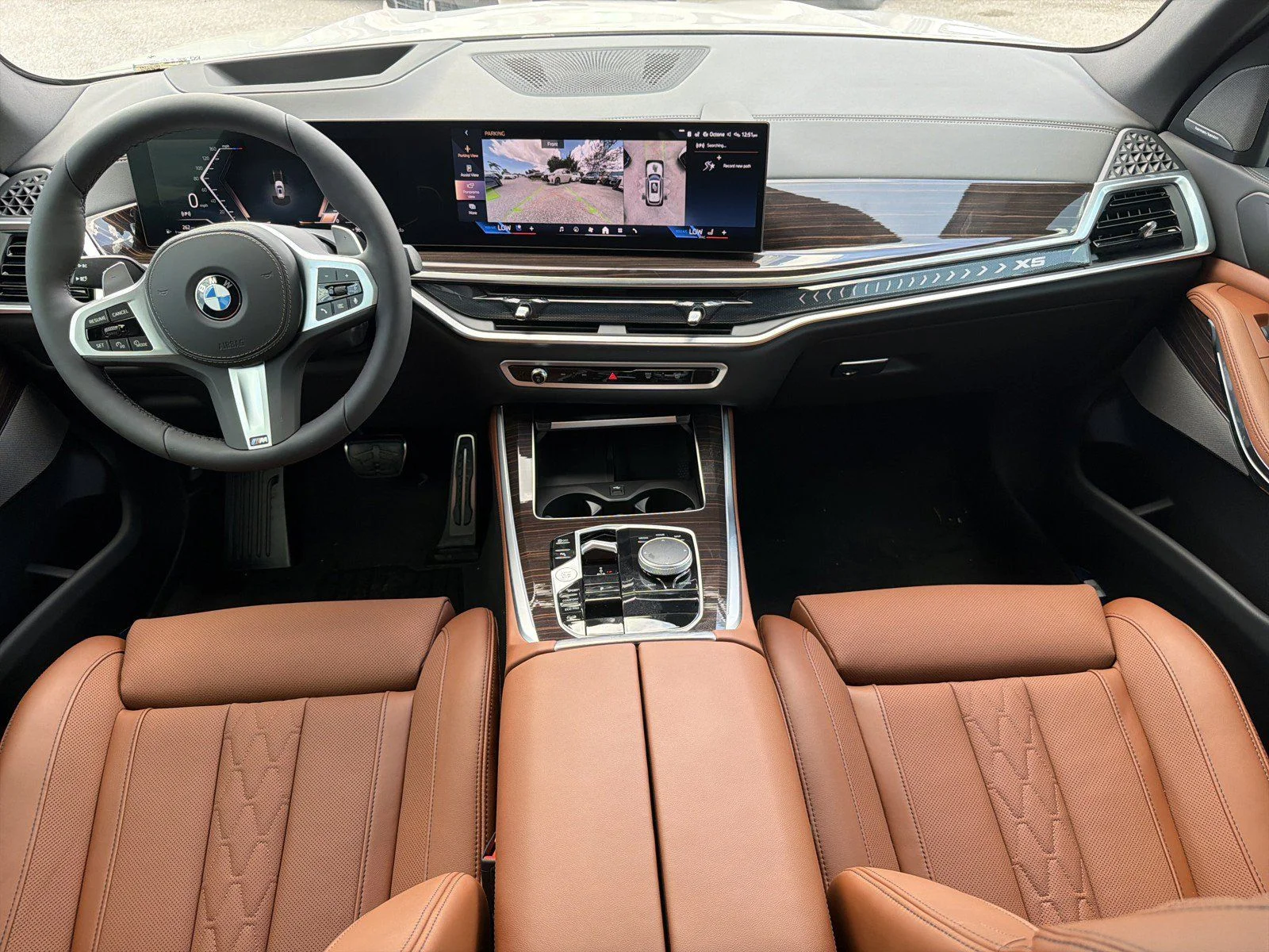 New 2026 Mineral White Metallic BMW xDrive40i image 15