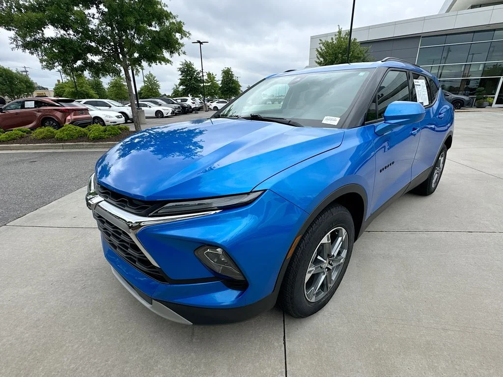 Used 2024 Blue Chevrolet LT image 5