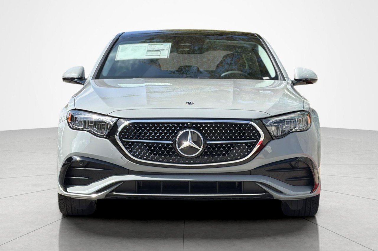 New 2026 MANUFAKTUR Alpine Grey Mercedes-Benz E 350 RWD Sedan image 8