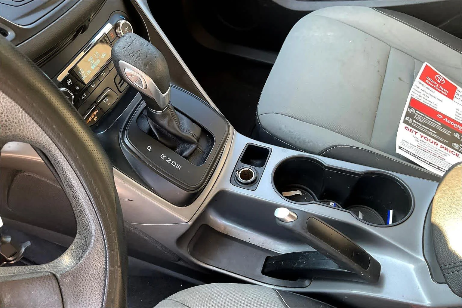 Used 2015 Tuxedo Black Ford SE image 15
