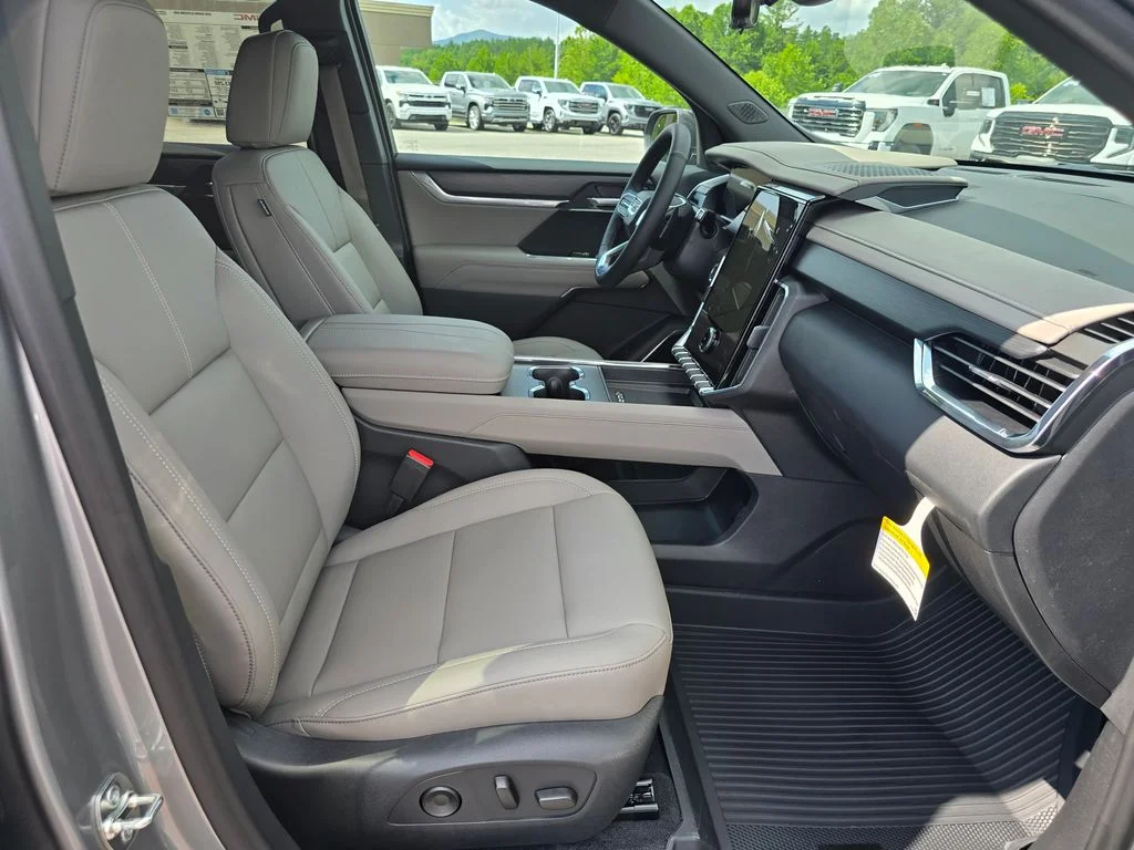 New 2026 Silver GMC Elevation image 27