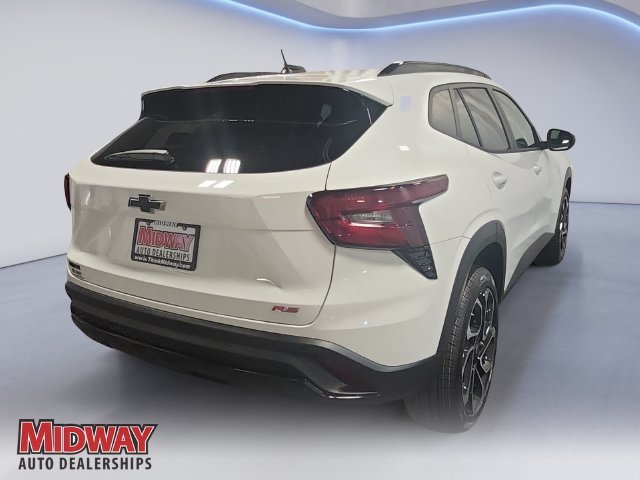 New 2026 Summit White Chevrolet 2RS image 5